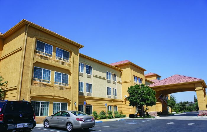 La Quinta Inn & Suites by Wyndham Visalia/Sequoia Gateway