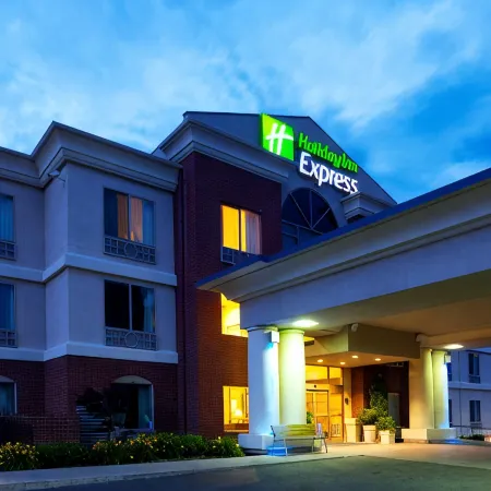 Triple Play Resort Hotel & Suites