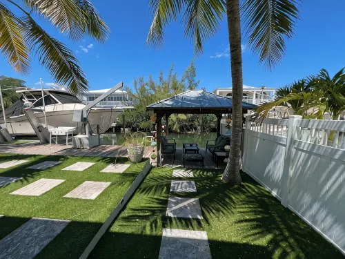 Spacious 4-bedroom vacation home minutes to John Pennekamp Coral Reef State Park