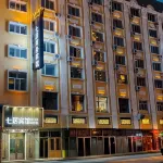 Manzhouli Qiju Business Hotel (Zhongsu Pedestrian Street) - 2-Star