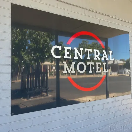 Central Motel