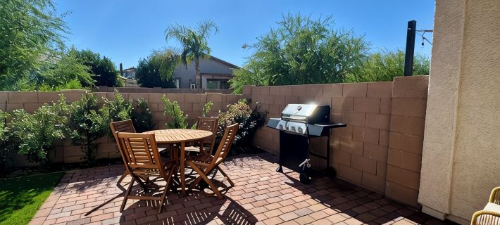 Enjoy Spring/Summer rates and multiple pools to cool down and relax. Hotels in Marana