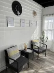 Black sheep cottage!Charming 2-bedroom cottage in peaceful West Allis - พร้อมWifi