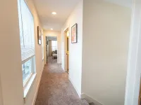 The Aniston; Brand new home in downtown New Albany minutes away from Louisville! Hotels in Floyd County