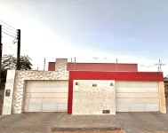 Residence with swimming pool and barbecue, very large and cozy house Ξενοδοχεία στην πόλη 