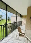 Cozy private beach condo - 3성급
