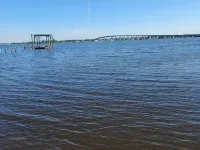 3-bedroom house in welcoming Moss Point with AC, WiFi モス・ポイントのホテル