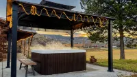 20-Acre Retreat • Hot Tub • Stunning Views - 3-Star