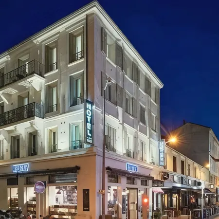 Hotel des Congrès et Festivals