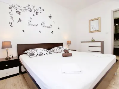Apartments Viki โรงแรมใน