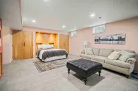 Taggart River House: Modern Luxury Meets Nature: Stunning river views, sleeps 10 - 4-Star