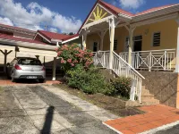 Pretty villa of very good quality with view on sea and Mountain - ヴィラ
