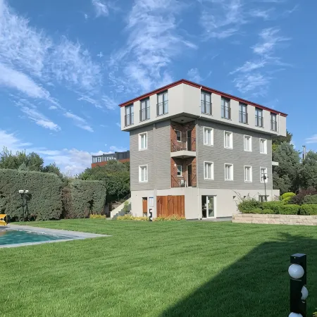 Istanbul Park Hotel Отели рядом с достопримечательностью «Пристань для яхт Виапорт»