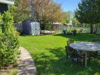 Roomy two bedroom cottage in Grand Marais, Michigan, on the Lake Superior shore. - 3-Star