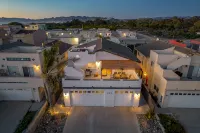 Steps Away From Pismo Beach with Poker/Foosball Table/EV Charger/BBQ grill