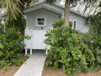 Coquina Cottage on Vilano Beach - Country Houses