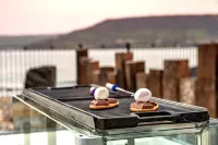 Tradition meets luxury with magnificent sea views - واي فاي