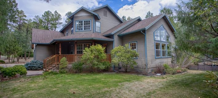 Cabin On NAT'L FOREST! LAKE & CREEK minutes away! Hotels in Show Low