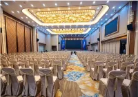 Huazhou Huaxun Wyndham Hotel