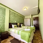 Las Tholas Hotel - parking