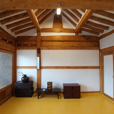 Bukchon Sohyeondang Hanok Stay Hotels in der Nähe von Unternehmen Hyundai Engineering & Construction