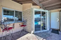 Beautiful 4 Bedroom 2 Bathroom with Pool and Pool Table for Your Entertainment - balcony