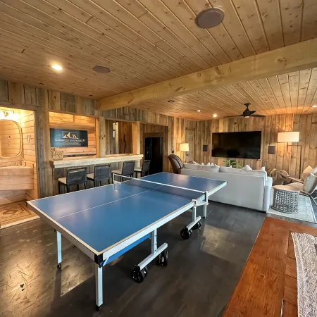 Altitude Adjustment, a beautiful and spacious mountain retreat