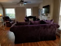 Boutique Suite in Historic Downtown Columbus, Indiana