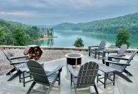 Modern Lake Cottage - Amazing Views - 6 Bed/6 Bath - Boat Launch - 4-Star