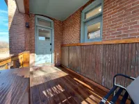 506 Historic Brickhouse off Main St. - 2 Blocks from Salmon River