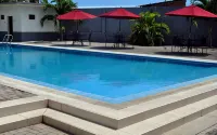 Grand Wisata Hotel - Kolam Renang