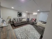Great for EAA rental!Less than 2.5 miles from EAA grounds!