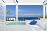 The Island Concept Luxury Boutique Hotel Heated Pool - Swimmingpools