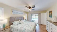 Cypress House Private SALTWATER pool. Great location, 7 miles to the beach! - Private Pools