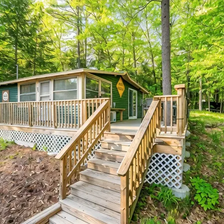 Kettle Cove Cabin. Lake Sebago Beach Access. Fire pit. Grill. Blackstone. Games