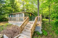 Kettle Cove Cabin. Lake Sebago Beach Access. Fire pit. Grill. Blackstone. Games - Homestays