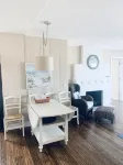 Right across from Beach and Grand Haven Pier!  Beautiful Lake and Sunset Views! - พร้อมWifi