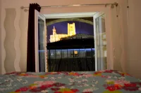 "I jazz the colors in Albi", 2 bedroom apartment, right in the center of ALBI - อพาร์ทเม้นท์