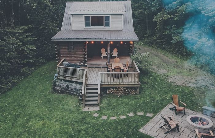 Cozy Cabin tucked in the woods. Pet-Friendly! 7 minutes from Ellicotville!