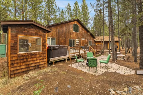 Cozy Sunriver Cabin Near Mt. Bachelor