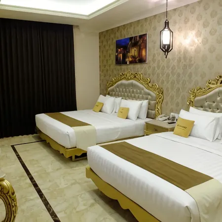 Apple Green Hotel