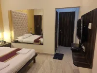 Hotel Deepak Executive, Ganpatipule - parking