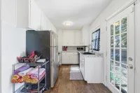 Hot Tub - Fire Pit- Arcade Games - Bungalows