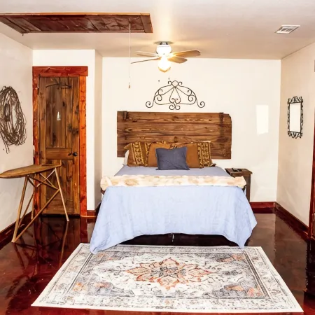 RanchWater Lodge In Granbury Texas