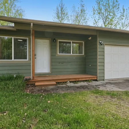 Your Pet & Family Friendly Single Story AK Basecamp Near Downtown Wasilla