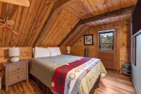 Circle J Lodge, Relaxing pet friendly cabin at Terry Peak with new hot tub!