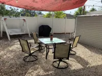 Beautiful Detached Remodeled Cottage Studio/ Downtown Palm Harbor.NON FLOOD Zone - 2-Sterne
