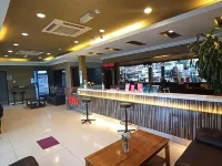 Anggerik Garden Hotel - AG Hotel Hotele w: Sitiawan