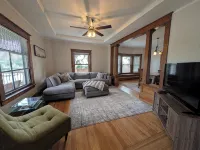 4-Bed 2 Bath Home Located in Downtown Grand Haven - Boutique