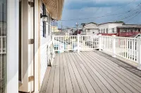 3-bedroom beachy apartment one block from Hampton Beach - Bungalows
